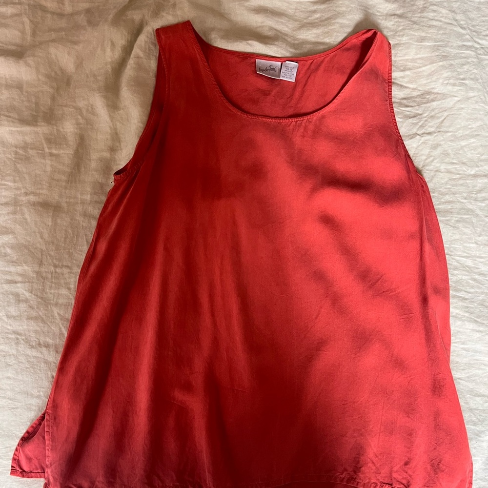 Jacqueline Ferrar Red Sleeveless Tank Top